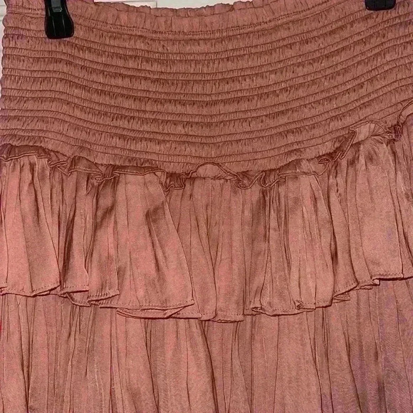 Vestique Skirt with shorts Size Medium - Picture 2 of 4